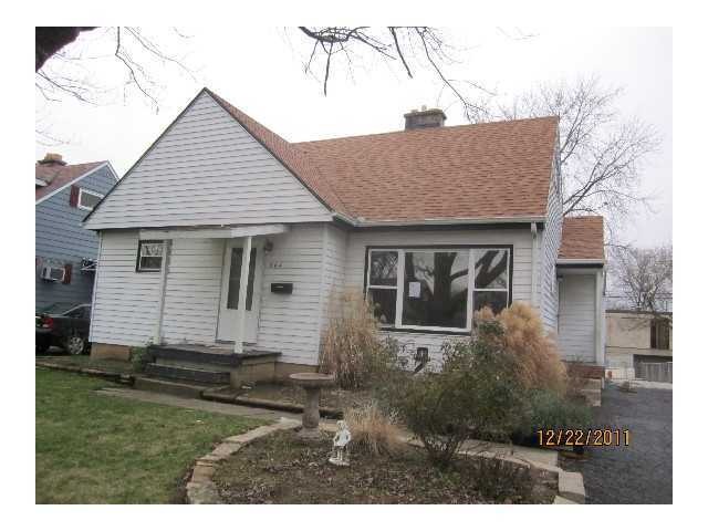 304 Pineview Dr, Columbus, OH 43213 - photo 1