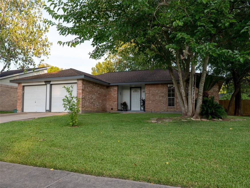 5335 Bulen Ave, Friendswood, TX 77546 - photo 1