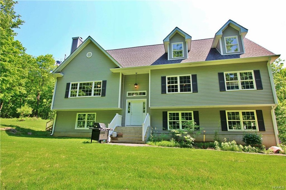 541 Gardner Hollow Rd, Poughquag, NY 12570 - photo 1