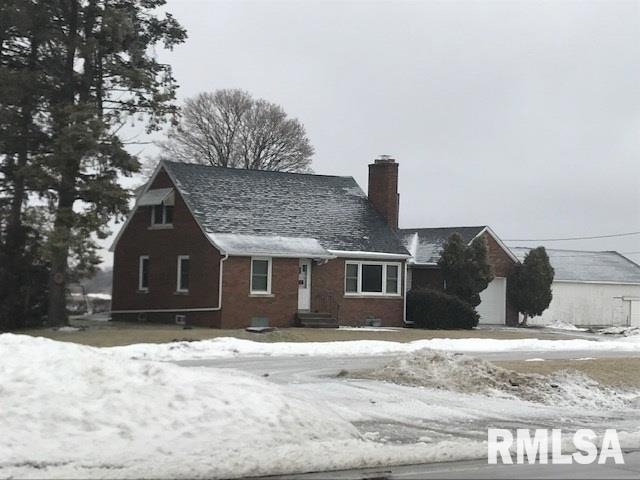 5328 W Locust St, Davenport, IA 52804 - photo 1