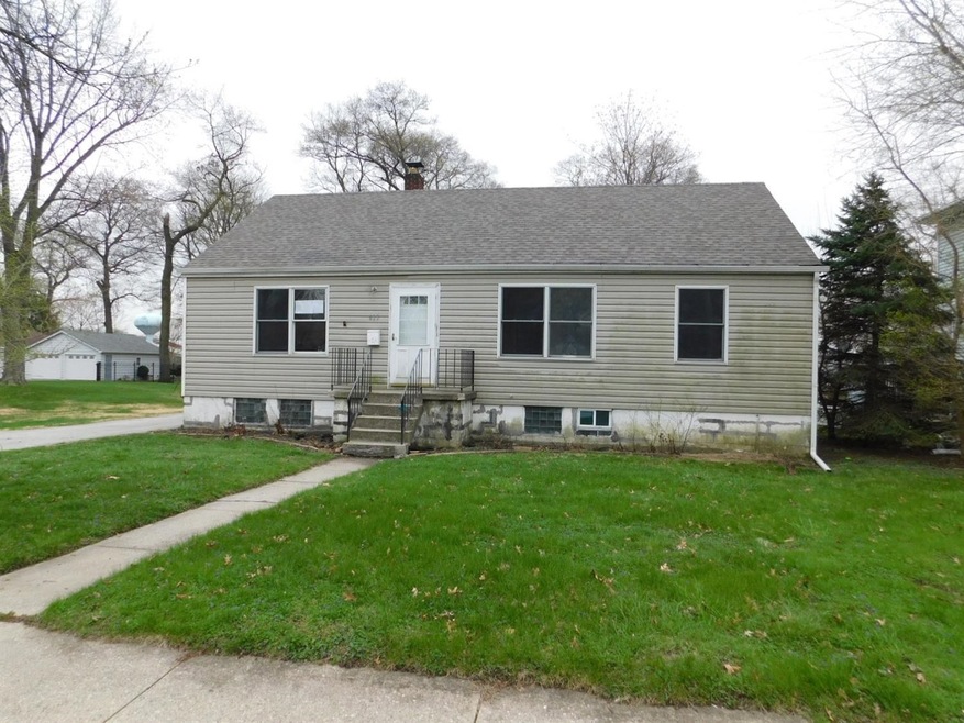 617 W Main St, Griffith, IN 46319 - photo 1