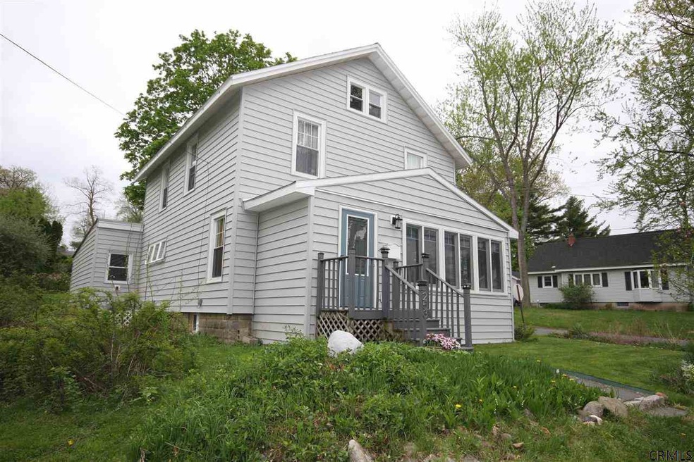 253 Summit Ave, Rensselaer, NY 12144 - photo 1