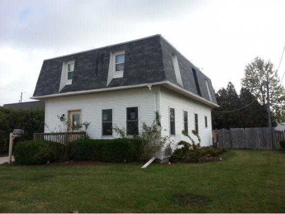 1211 S 31st St, Manitowoc, WI 54220 - photo 1