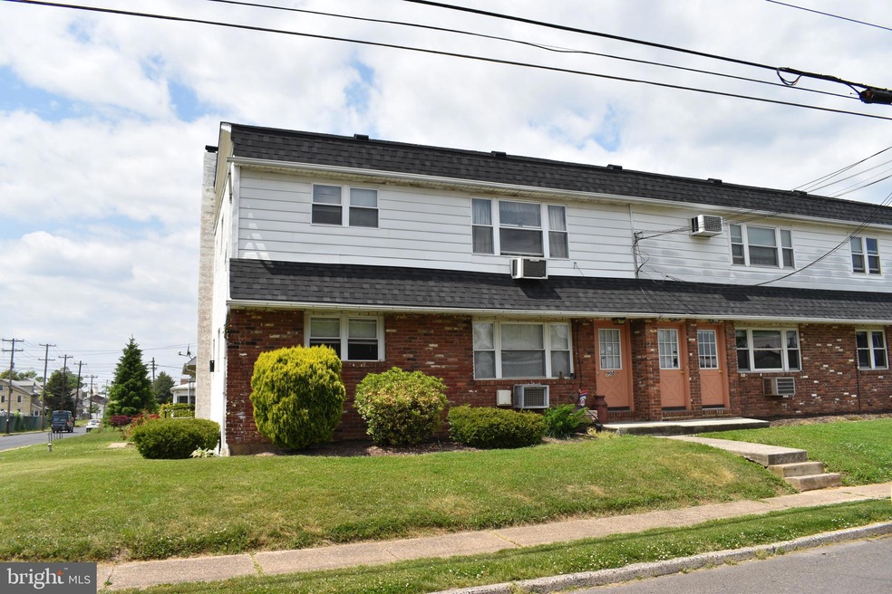 702 Kenilworth Ave unit M 1ST. FLOOR, Lansdale, PA 19446 - photo 1