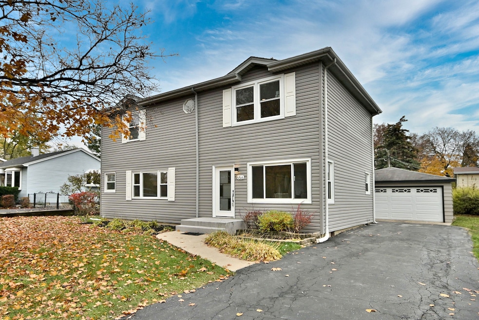 656 W Comstock Ave, Elmhurst, IL 60126 - photo 1