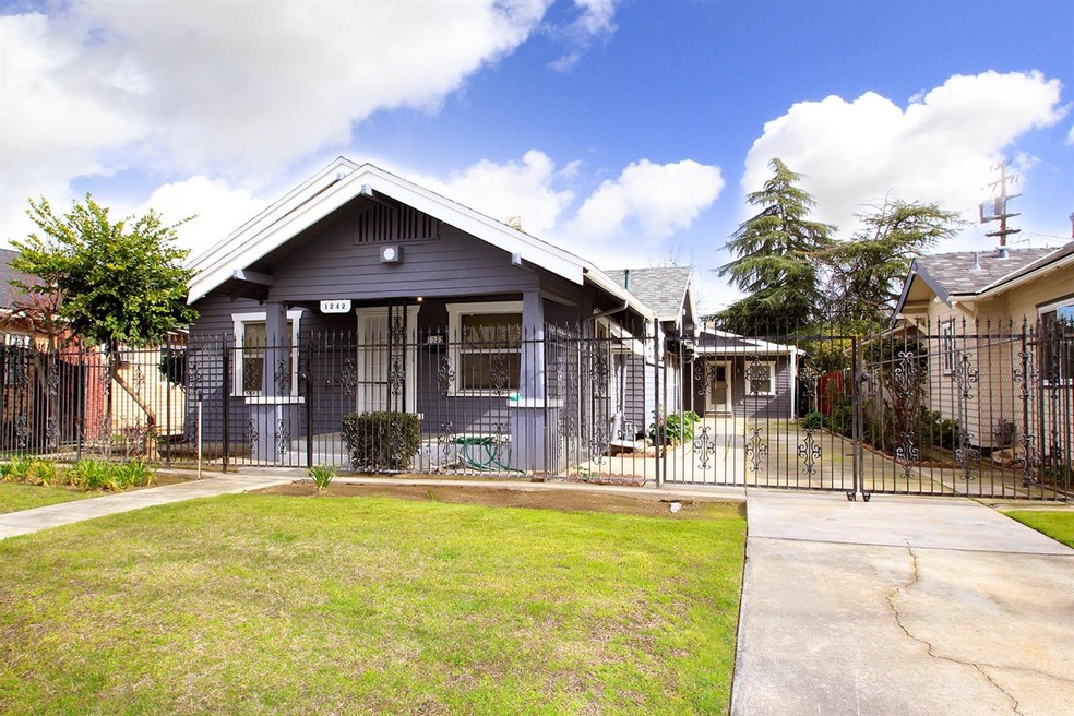 1242 N Ferger Ave, Fresno, CA 93728 - photo 1