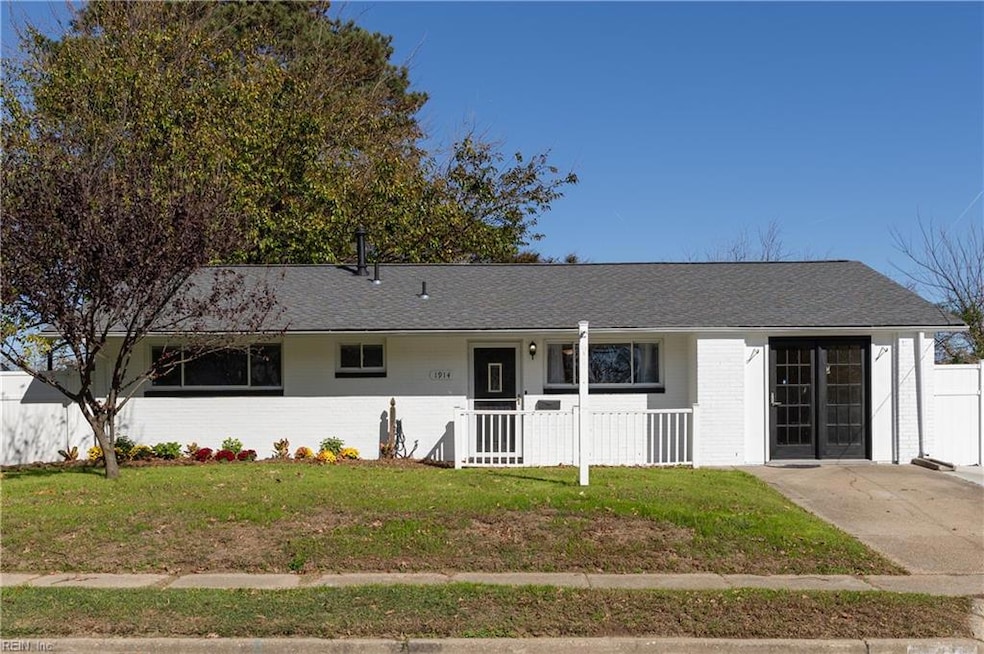 1914 Parkview Ave, Norfolk, VA 23503 - photo 1