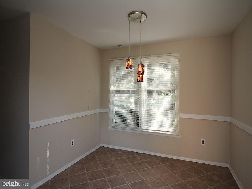 1151 Harbour Dr, Palmyra, NJ 08065 - photo 1