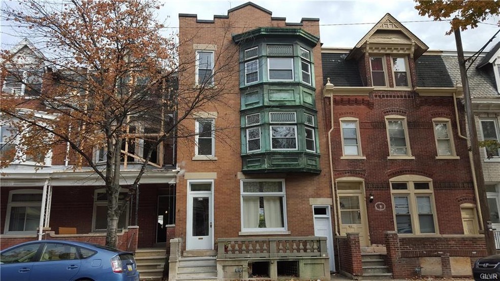 613 N 6th St unit 2nd flr apt, Allentown, PA 18102 - photo 1