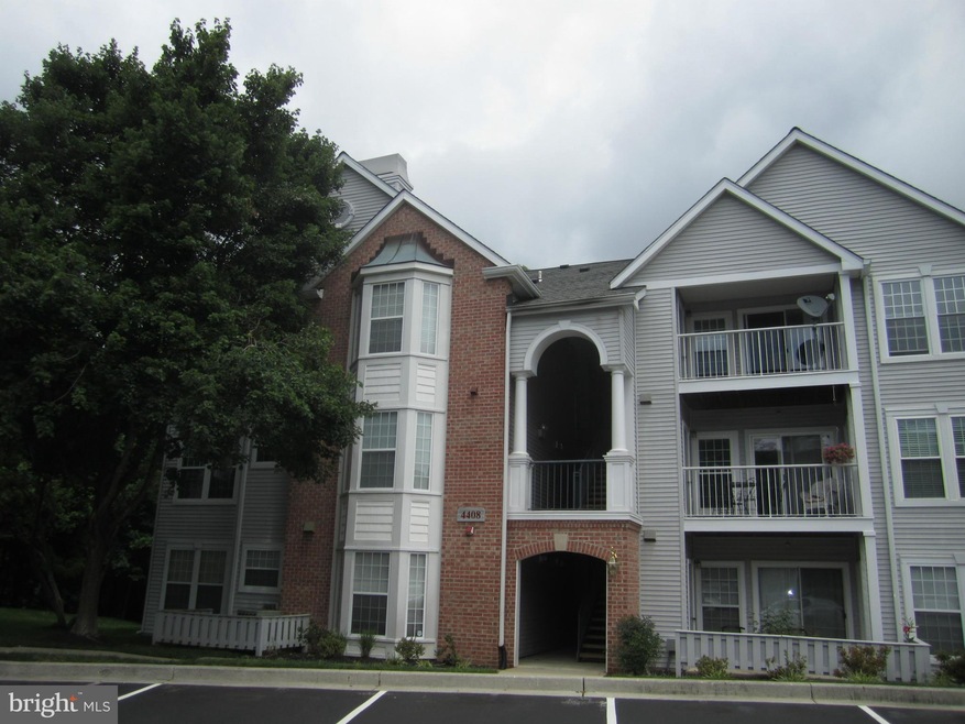 4408 Silverbrook Ln unit K302, Owings Mills, MD 21117 - photo 1