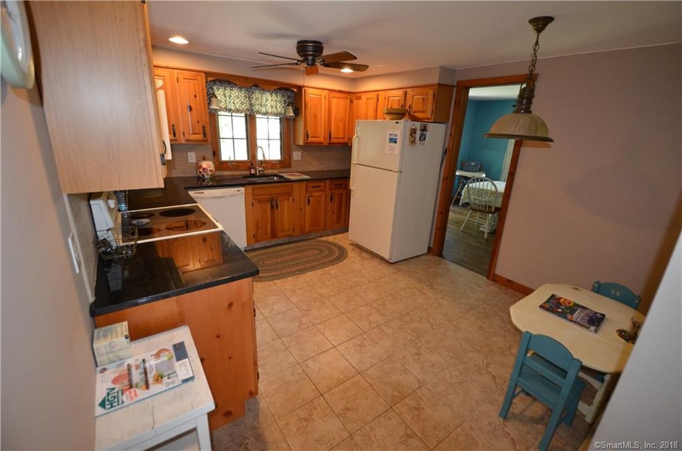 88 Round Hill Rd, Naugatuck, CT 06770 - photo 1