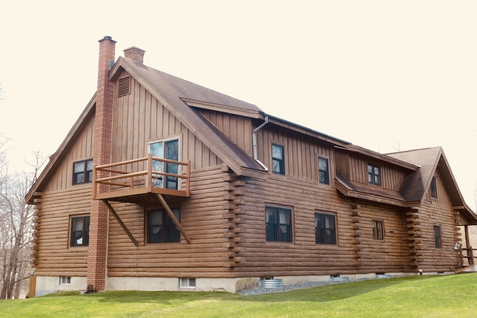 6865 Monument Hill Rd, Castleton, VT 05735 - photo 1