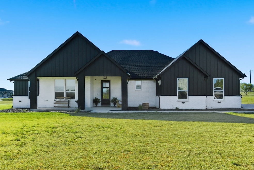 For Sale $550,000 • Co-Listing Agent