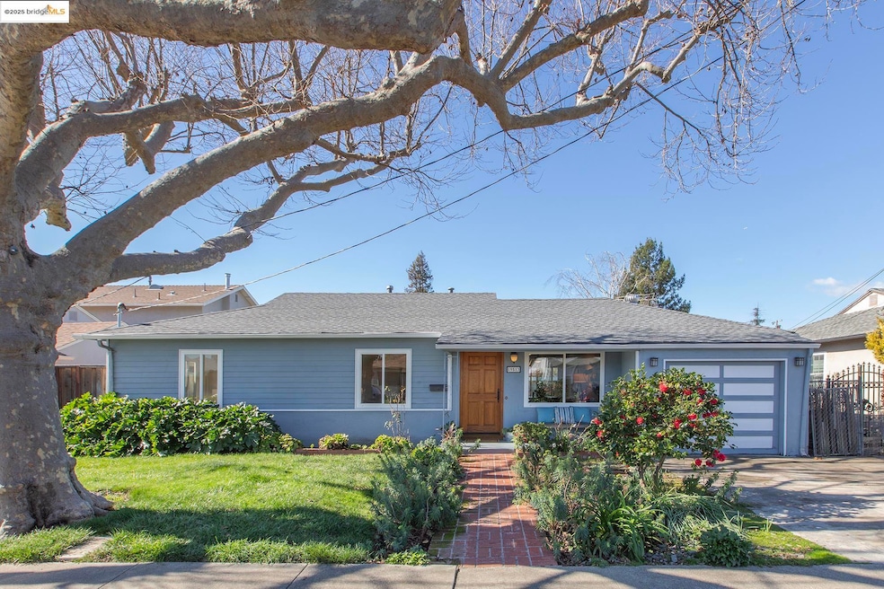 Sold $930,000 • Co-Listing Agent
