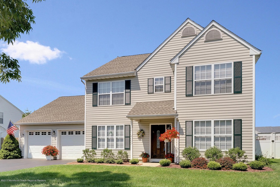 24 Crater Lake Rd Howell NJ-large-001-43