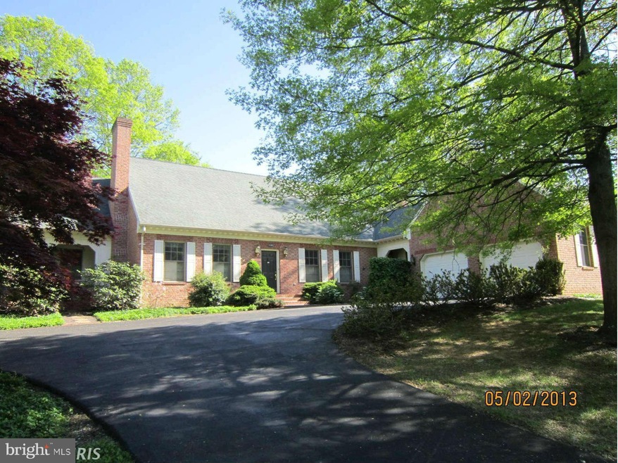 1140 Willowdale Dr, Shepherdstown, WV 25443 - photo 1