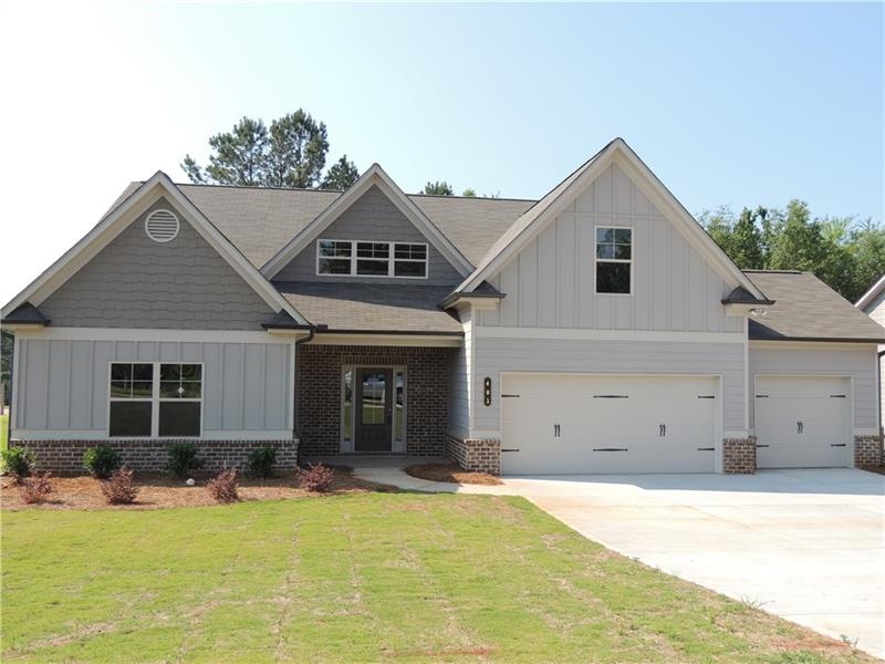 525 Wilbur Dr, Hoschton, GA 30548 - photo 1