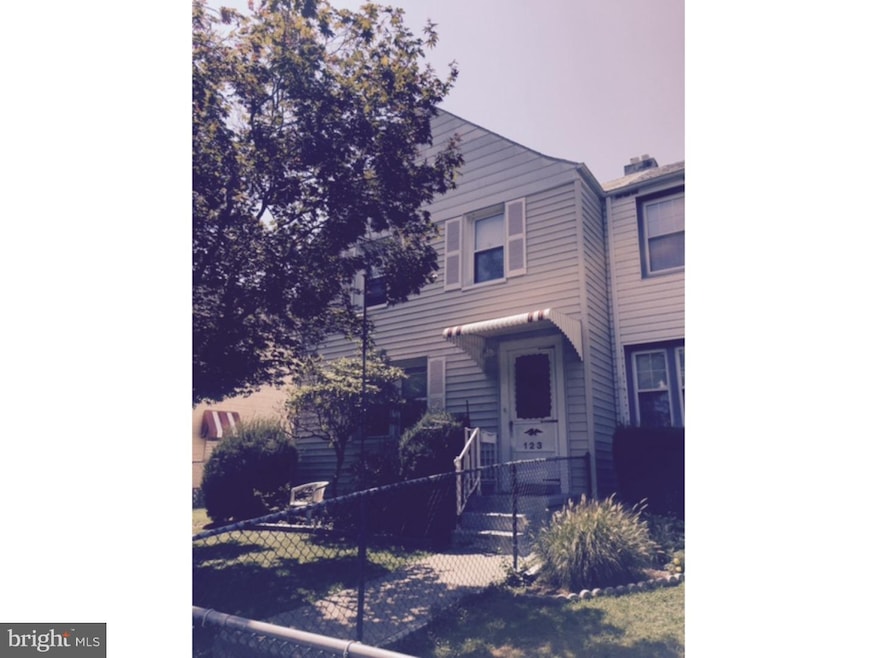 123 Bungalow Ave, Wilmington, DE 19805 - photo 1