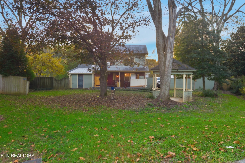 1134 Wallace Rd unit 4, Knoxville, TN 37919 - photo 1