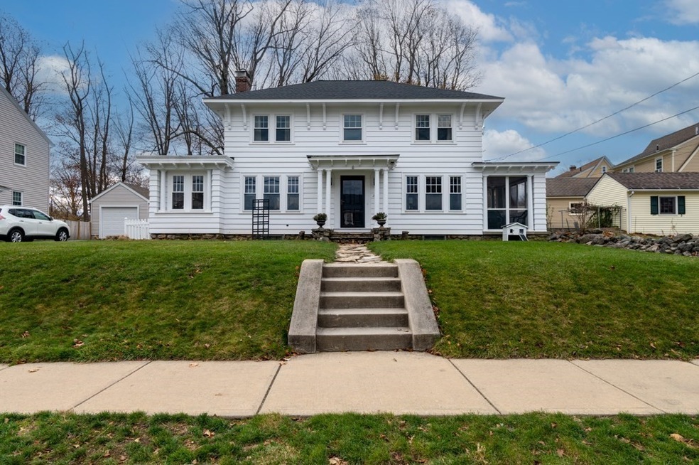 295 Beverly Rd, Worcester, MA 01605 - photo 1