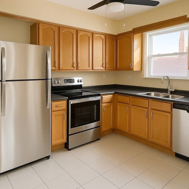 530 Throgs Neck Expy unit 2, Bronx, NY 10465 - photo 1