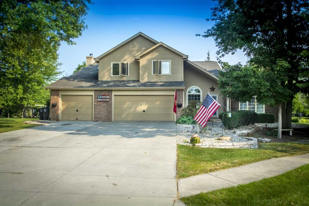 8921 Orchard View Ct, Fort Wayne, IN 46835 - photo 1