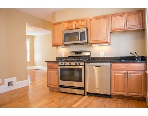 24 Melbourne St unit 1, Dorchester Center, MA 02124 - photo 1