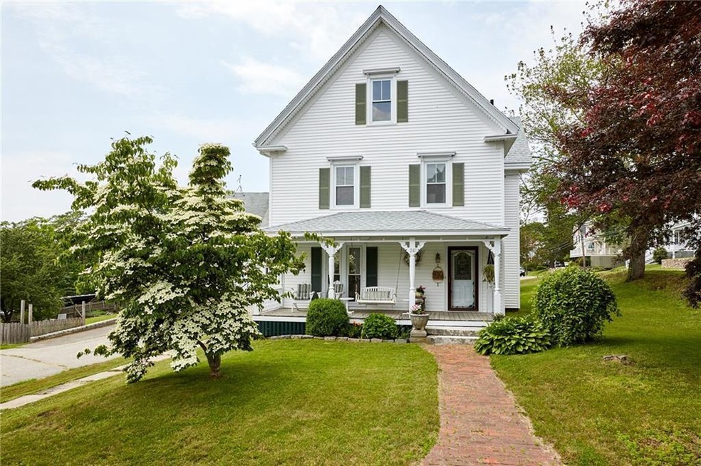 24 Oak St, Boothbay Harbor, ME 04538 - photo 1