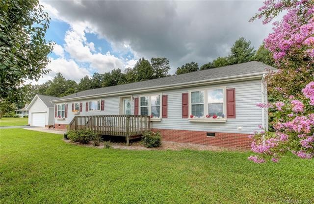 Lovely home with front deck
