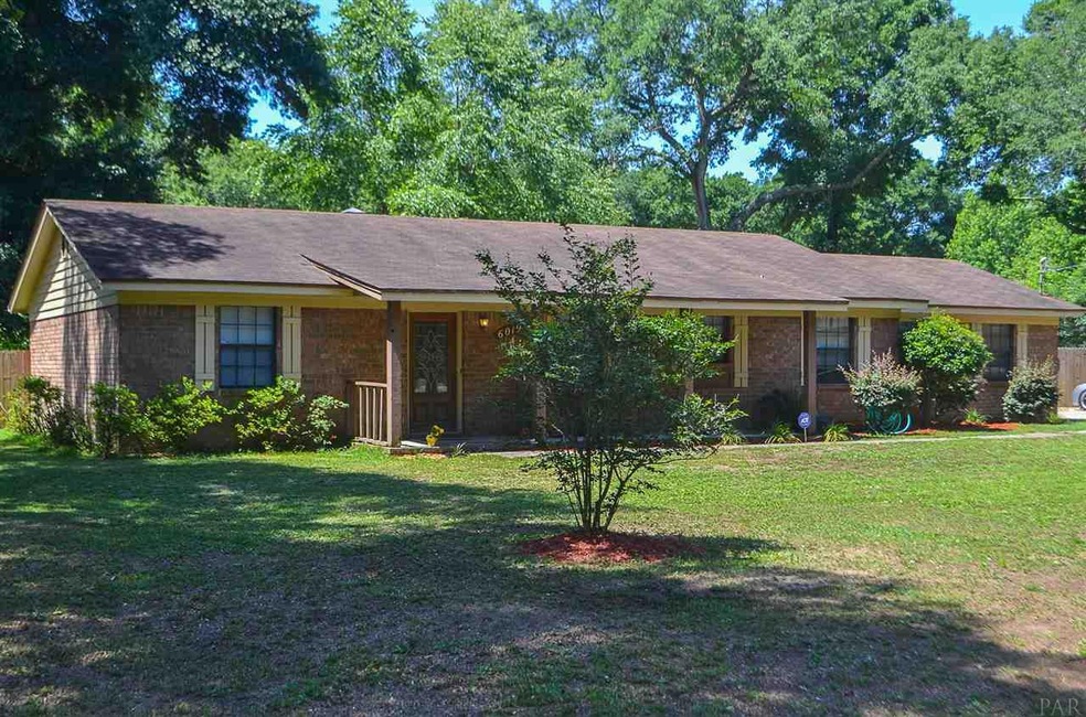 Gorgeous curb appeal, HUGE lot!