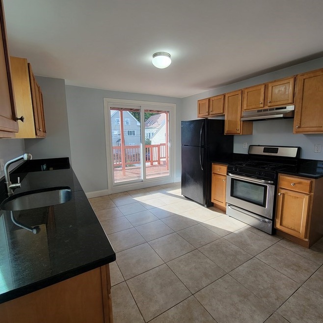 13 Sherman St unit 2, Peabody, MA 01960 - photo 1
