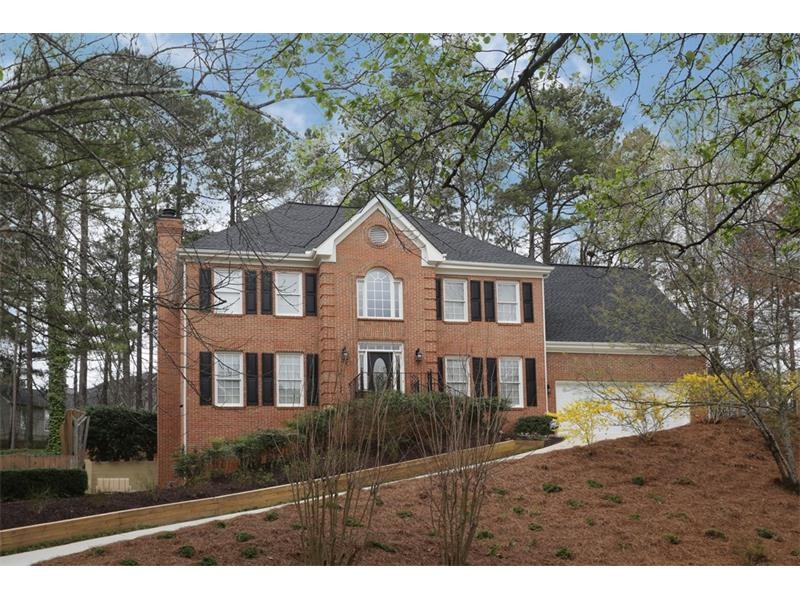 Gorgeous curb appeal!