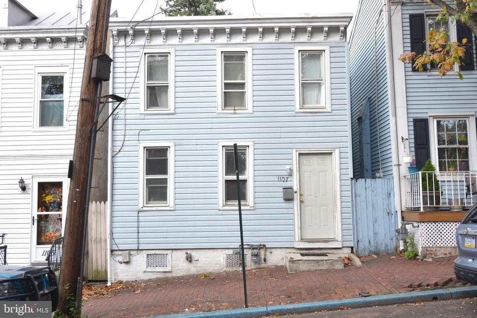 1107 Walnut St, Reading, PA 19604 - photo 1