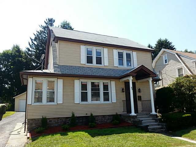 89 Robert St, Waterbury, CT 06710 - photo 1