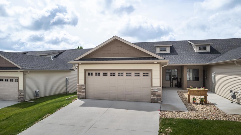 For Sale $449,900 • Co-Listing Agent