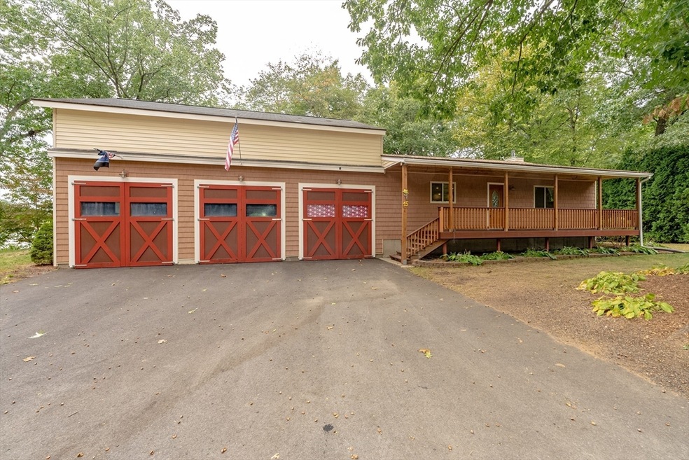 15 Schumann Dr, Westfield, MA 01085 - photo 1