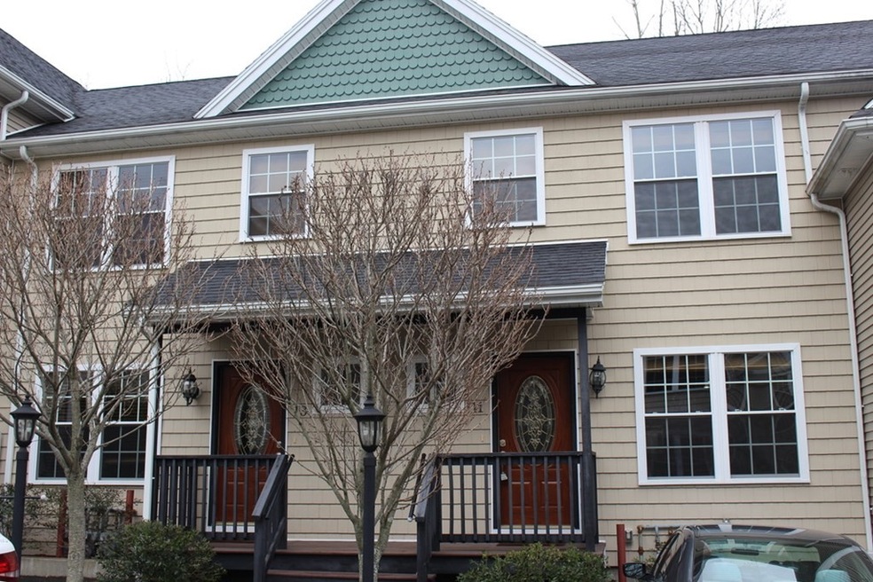 8 Grant St unit 11, Natick, MA 01760 - photo 1