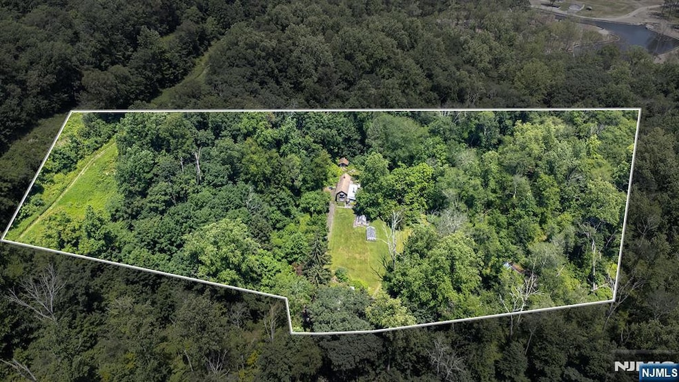 77 Voorhis Rd, Lincoln Park, NJ 07035 - photo 1