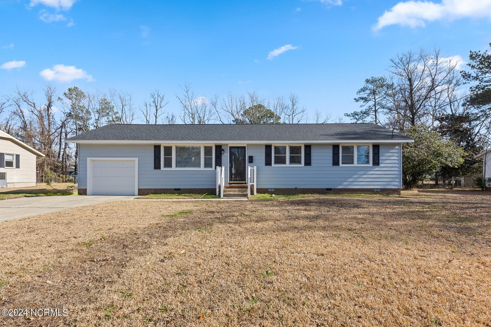 1016 Daniel Dr, Jacksonville, NC 28540 - photo 1