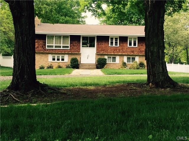 6 Fireside Ct, Norwalk, CT 06850 - photo 1