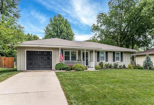 117 Meadow Ln, Lansing, KS 66043 - photo 1