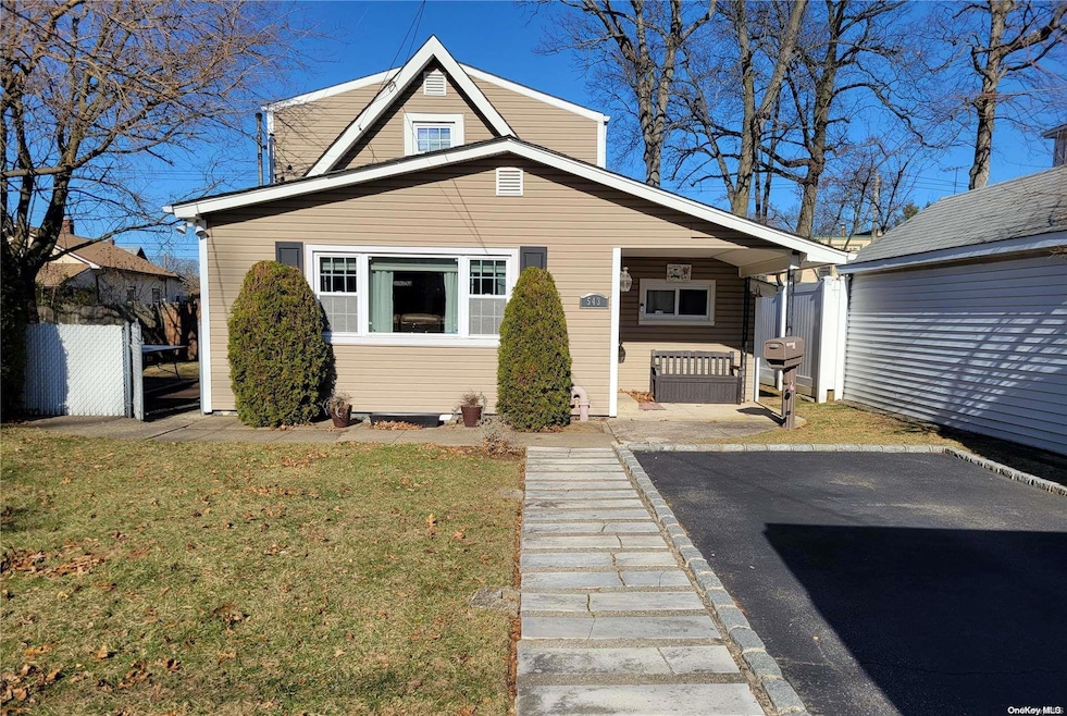 Sold $485,000 • Co-Listing Agent