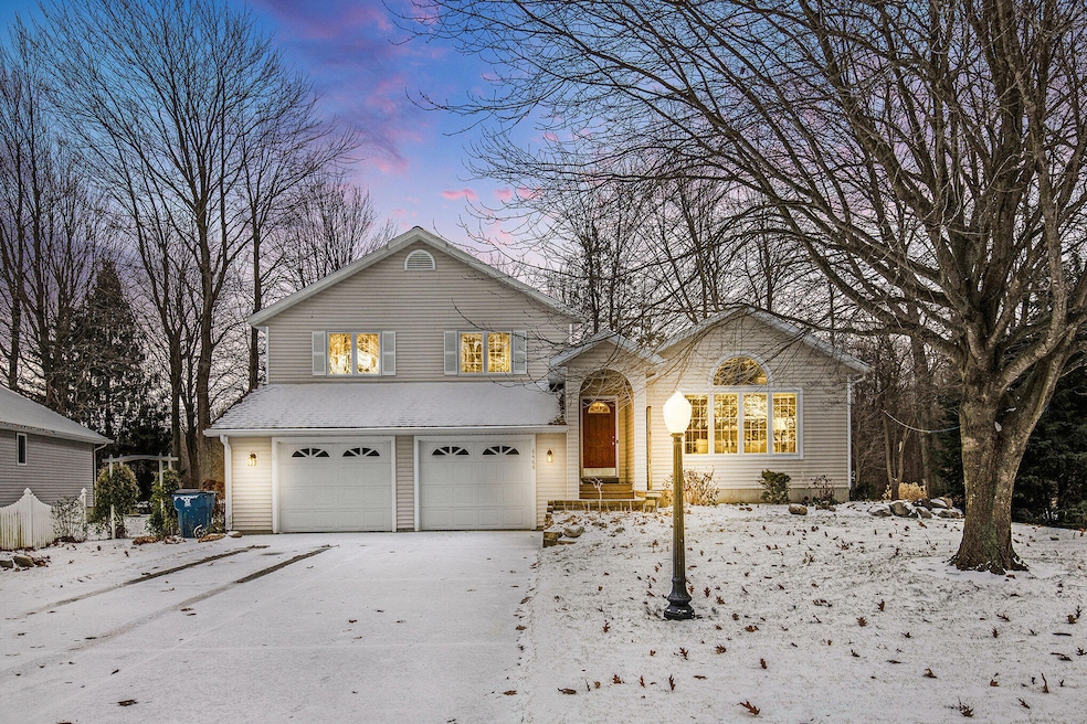 6468 Wildcreek Dr, Holland, MI 49423 - photo 1