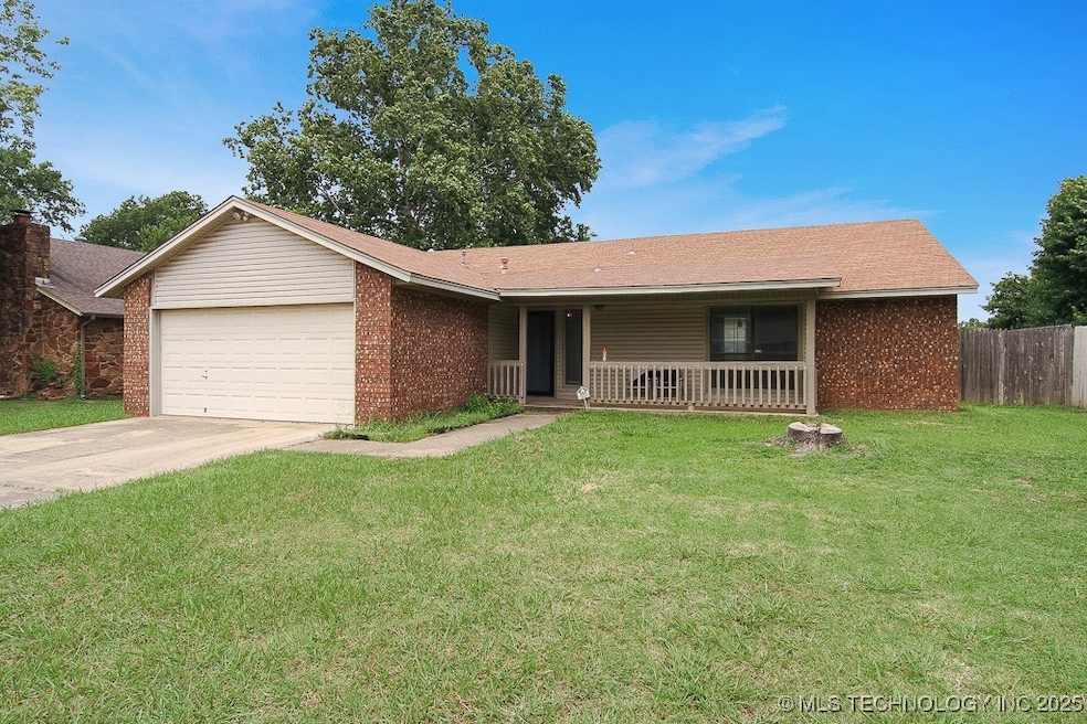10707 E 98th St N, Owasso, OK 74055 - photo 1