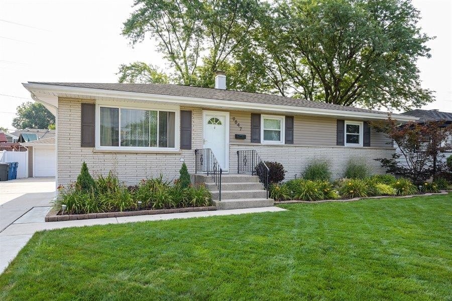 9847 Delaware Place, Highland, IN 46322 - photo 1