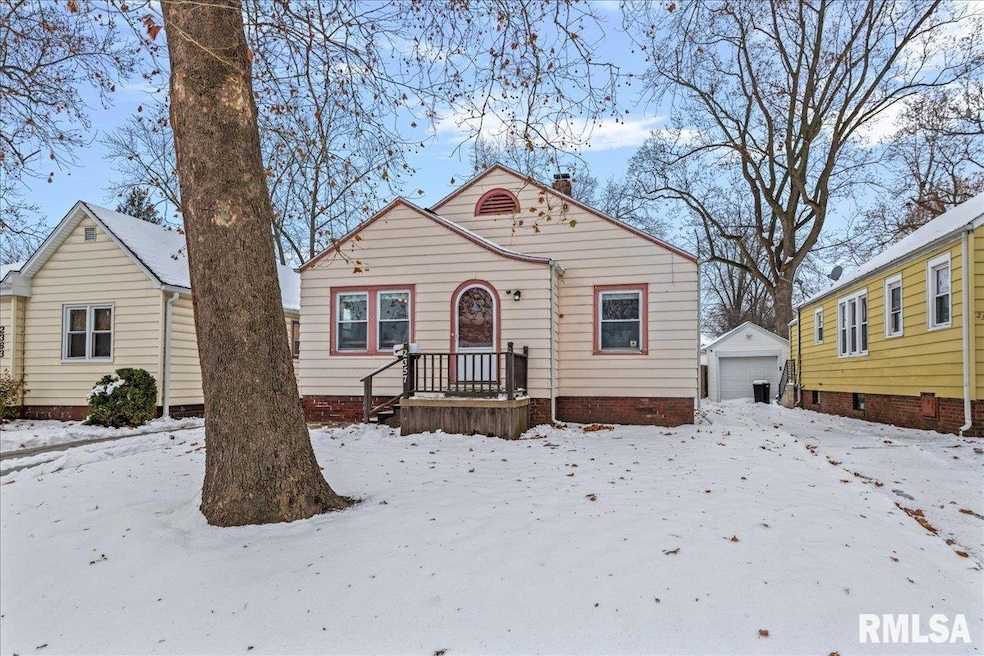 2357 S 8th St, Springfield, IL 62703 - photo 1