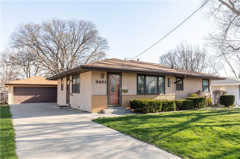 3401 Lindlavista Way, Des Moines, IA 50310 - photo 1