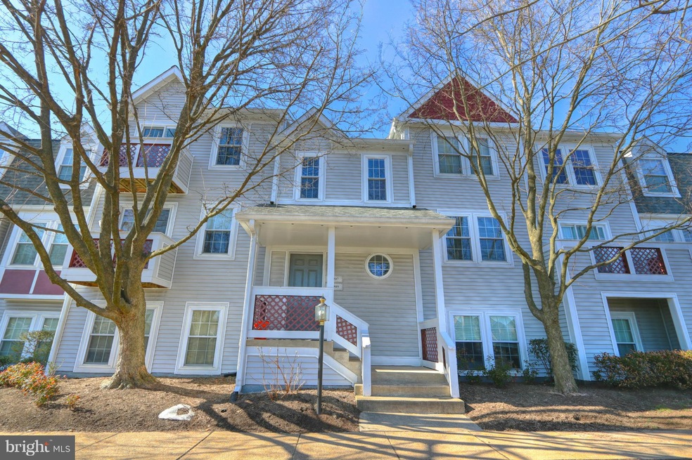 12907 Lee Jackson Memorial Hwy unit 7C, Fairfax, VA 22033 - photo 1