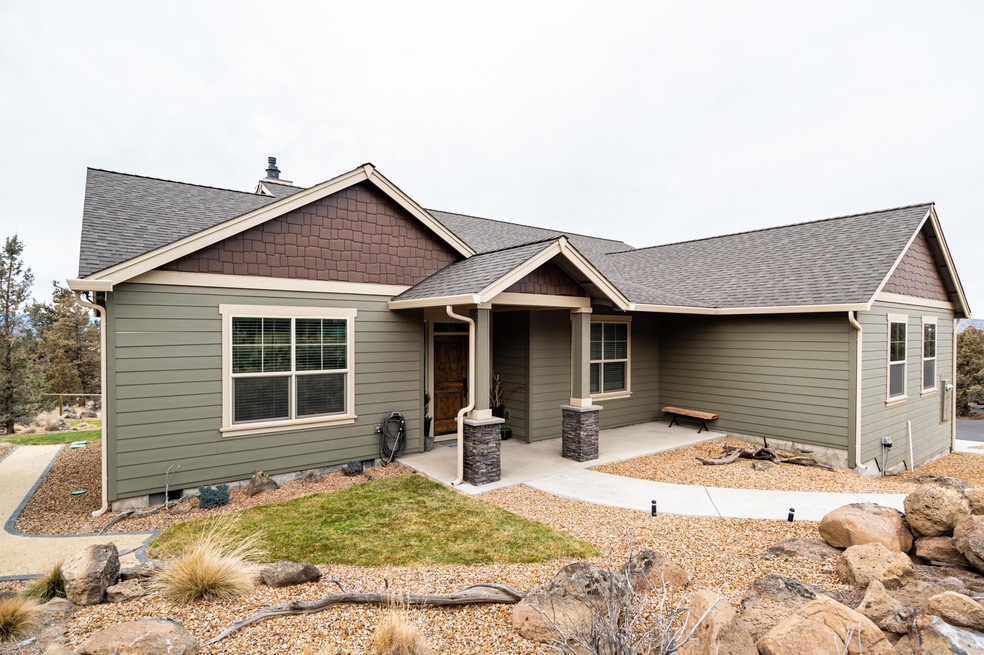 20865 Hereford Ave, Bend, OR 97701 - photo 1