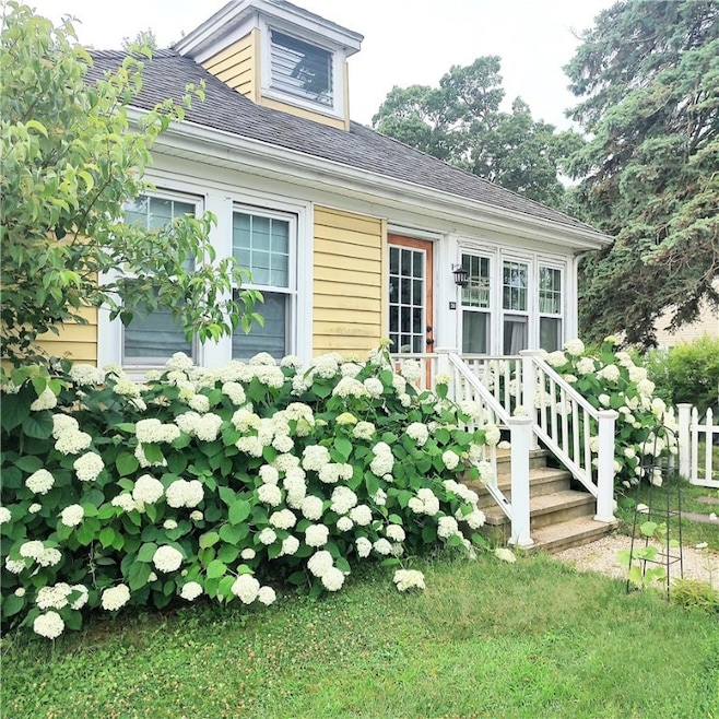 36 Pine Crest Dr, Riverside, RI 02915 - photo 1